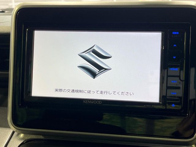 【純正ナビ】人気の純正ナビを装備。オーディオ機能も充実しており、Bluetooth接続すればお持ちのスマホやMP3プレイヤーの音楽を再生可能!毎日の運転がさらに楽しくなります!!