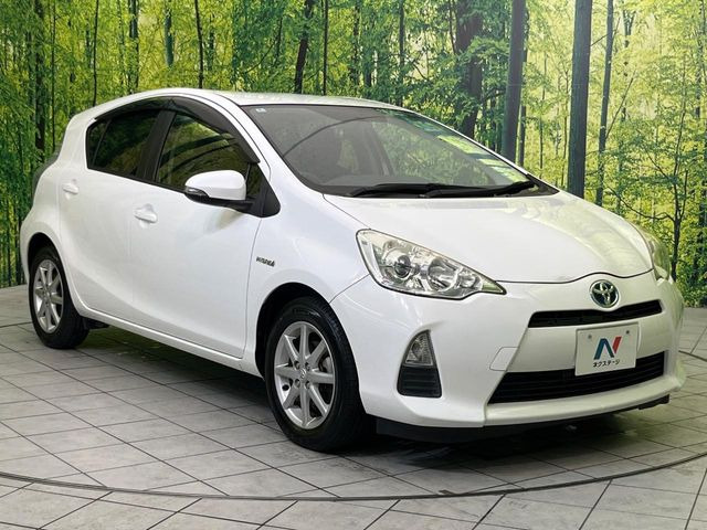 高透明度のガラス皮膜で撥水はもちろん、上質なツヤ・光沢を実現。紫外線や酸性雨から大切な愛車を保護し、色あせ・劣化を防止。「弾スプラッシュコート」、「弾プリミッサコート」からお選びいただけます。