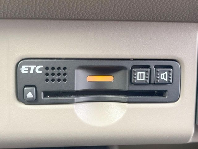 【ETC】高速道路の料金所をストレスなく通過!話題のスポットやサービスエリアに多い「スマートIC」利用時は必須のアイテムです。当店でセットアップを実施、ご納車当日からすぐにご利用いただけます!