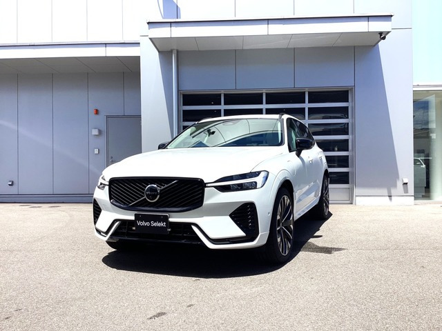 XC60ウルトラ T6 AWD プラグイン ハイブリッド 4WD