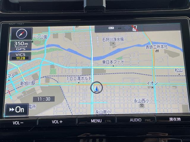 プリウス1.8 S セーフティ プラス E-Four 4WD