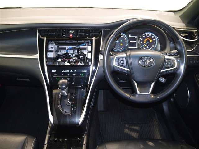 ハリアー2.5 ハイブリッド E-Four プレミアム 4WD