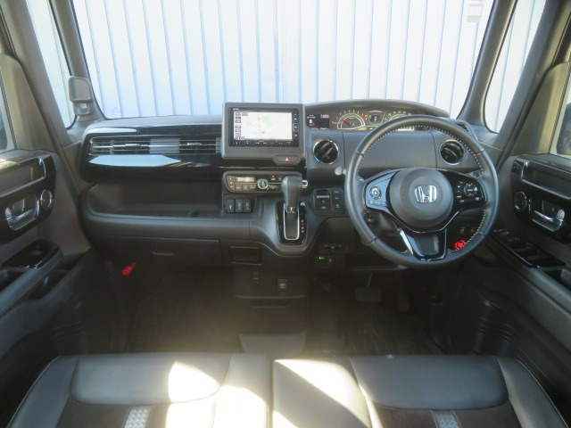 N-BOXカスタムL ターボ 4WD