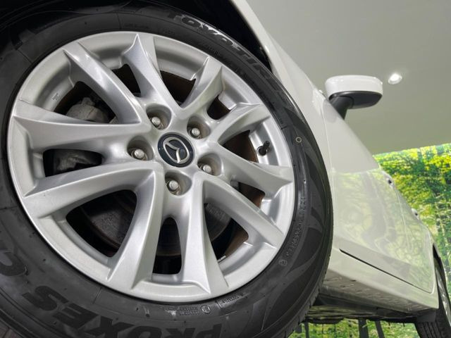 �y����16�C���`�A���~�z�C�[���z�O�ςɃ}�b�`���������A���~�z�C�[���𑕒����Ă���܂��B�e��ЊO�A���~�z�C�[����A�X�^�b�h���X�^�C�����戵�����Ă���܂��B���񂲑��k����������