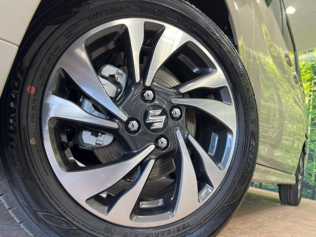 �y����15�C���`�A���~�z�C�[���z�O�ςɃ}�b�`���������A���~�z�C�[���𑕒����Ă���܂��B�e��ЊO�A���~�z�C�[����A�X�^�b�h���X�^�C�����戵�����Ă���܂��B���񂲑��k����������