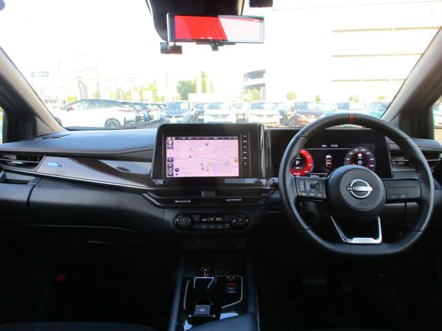 ノートオーラ1.2 NISMO チューンド e-POWER 4WD