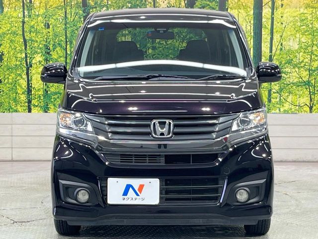 弊社では、全車『修復歴なし』のお車のみ取り扱っております。専任バイヤーによる厳選した仕入れの後、入庫後の車両チェックを行い、ネクステージが認定した高品質な中古車をご提供しております。