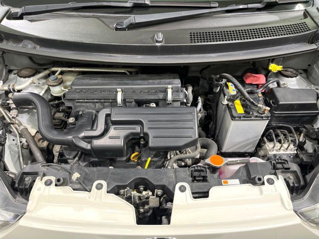 親切・丁寧な専門メカニックスタッフが応対!・車検・点検整備・事故等の修理などアフターサービスも安心。お車のカスタマイズもネクステージのサービススタッフまでご相談ください!
