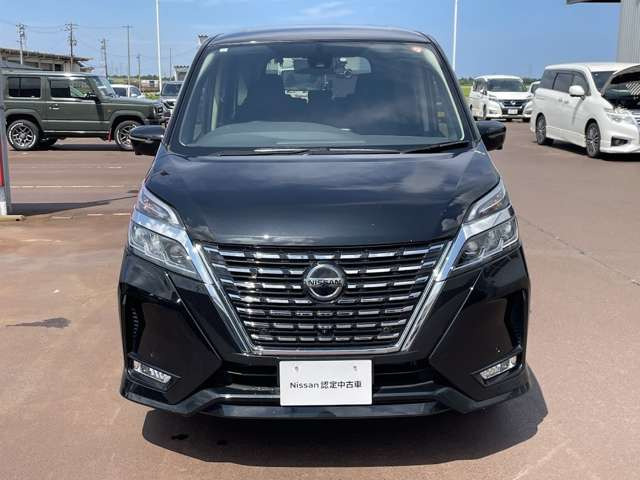 セレナ2.0 ハイウェイスターV 4WD