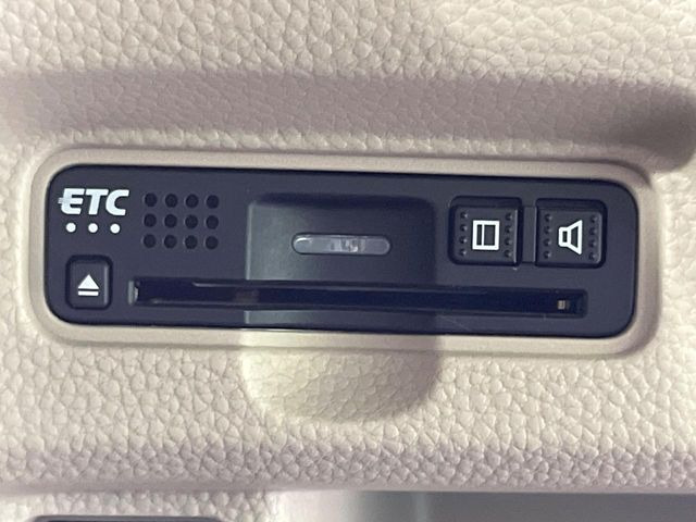 【ETC】高速道路の料金所をストレスなく通過!話題のスポットやサービスエリアに多い「スマートIC」利用時は必須のアイテムです。当店でセットアップを実施、ご納車当日からすぐにご利用いただけます!