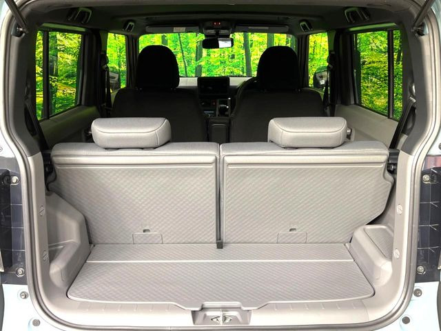 普段のお買い物や通勤、送迎等に十分な荷室スペースを確保しております。セカンドシートを倒すと、大きな荷物の積載も可能です♪