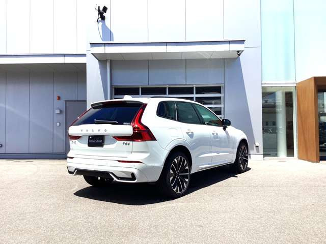 XC60ウルトラ T6 AWD プラグイン ハイブリッド 4WD