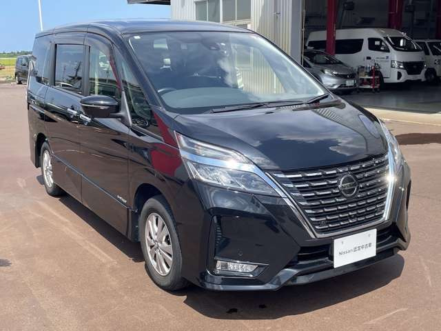 セレナ2.0 ハイウェイスターV 4WD