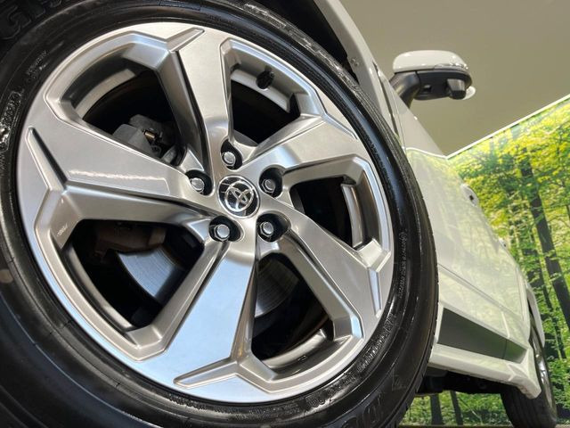 �y�O���[�h��p����18�C���`�A���~�z�C�[���z�f�U�C�����̍��������A���~�z�C�[���𑕒����Ă���܂��B�e��ЊO�A���~�z�C�[����A�X�^�b�h���X�^�C�����戵�����Ă���܂��B���񂲑��k����������