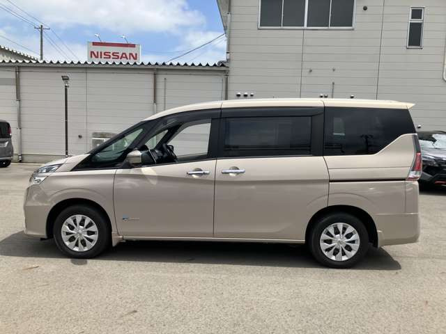 セレナ2.0 X 4WD
