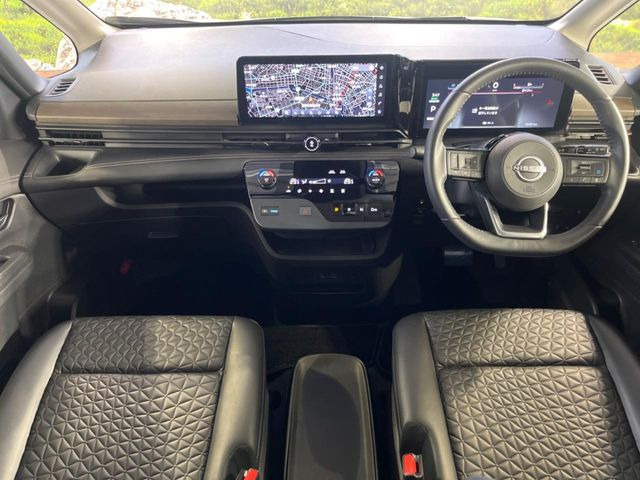 セレナ1.4 e-POWER ハイウェイスターV