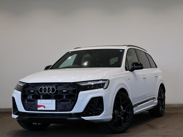 Q755 TFSI クワトロ Sライン 4WD