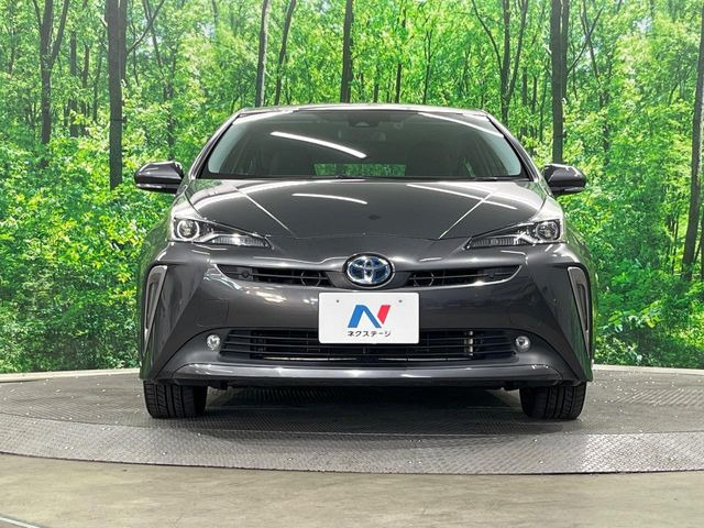 トヨタ プリウス 1.8 S ツーリングセレクション 165.6万円 令和元年