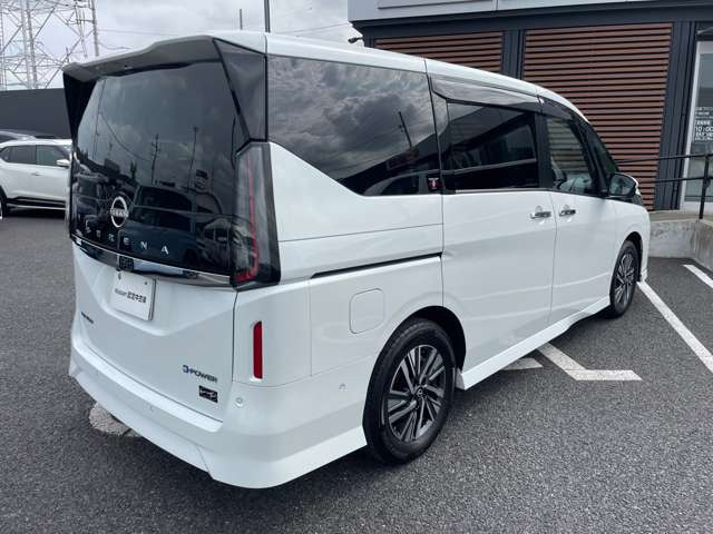 セレナ1.4 e-POWER ルキシオン