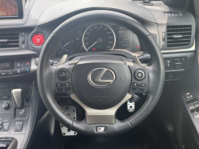 CT200h Fスポーツ