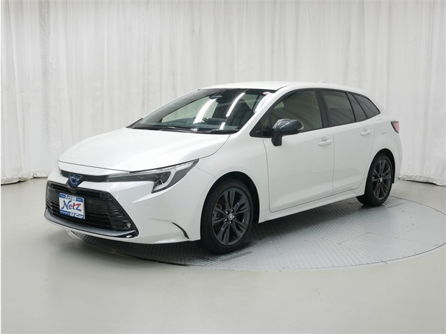 カローラツーリング1.8 ハイブリッド W×B E-Four 4WD
