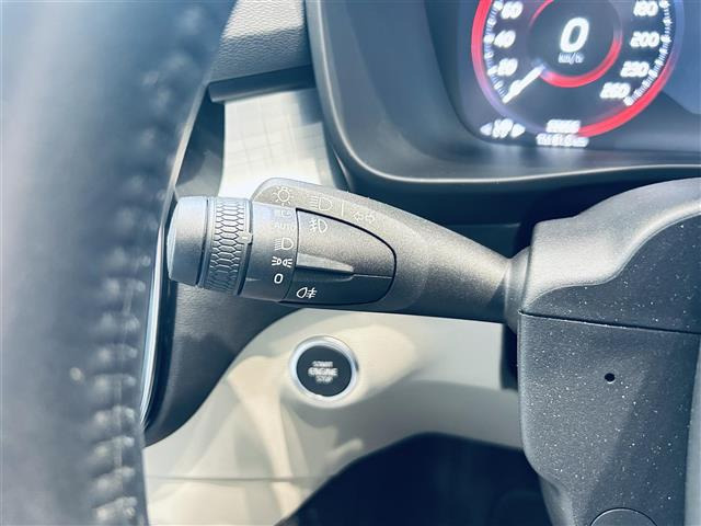 XC40T4 モメンタム