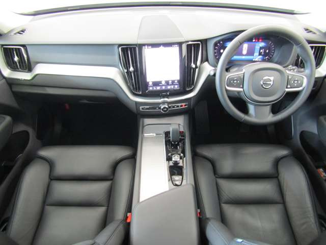 XC60プラス B5