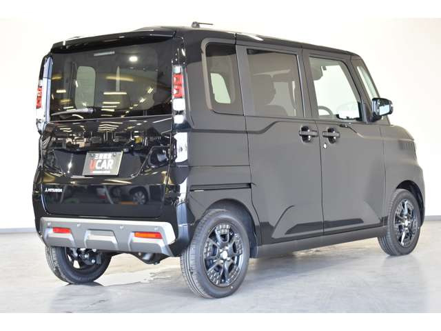 デリカミニT プレミアム 4WD