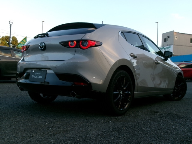 MAZDA3ファストバック1.8 XD ドライブ エディション
