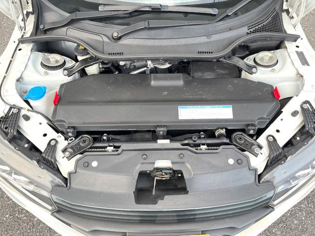 ���i�̂���������ʋ΁A���}���ɏ\���ȉ׎��X�y�[�X���m�ۂ��Ă���܂��B