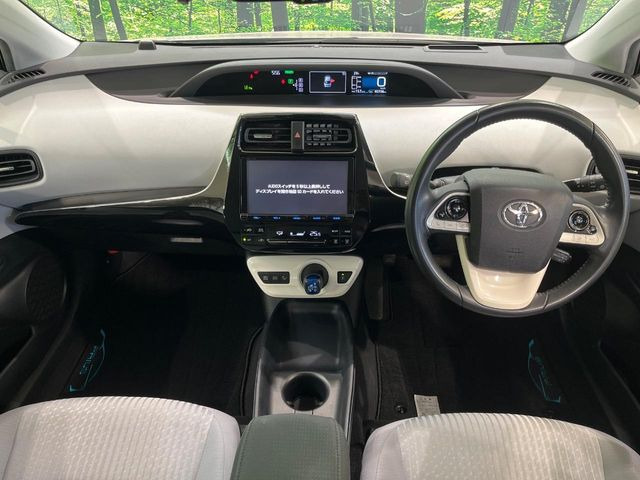 プリウス1.8 S セーフティ プラス