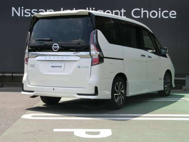 セレナ1.2 e-POWER ハイウェイスターV