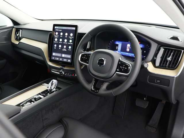 XC60ウルトラ B5 AWD 4WD