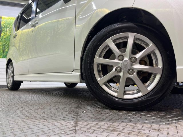 �y�����A���~�z�C�[���z�O�ςɃ}�b�`���������A���~�z�C�[���𑕒����Ă���܂��B�e��ЊO�A���~�z�C�[����A�X�^�b�h���X�^�C�����戵�����Ă���܂��B���񂲑��k����������
