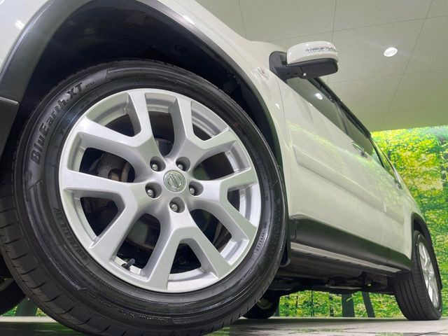 �y����18�C���`�A���~�z�C�[���z�O�ςɃ}�b�`���������A���~�z�C�[���𑕒����Ă���܂��B�e��ЊO�A���~�z�C�[����A�X�^�b�h���X�^�C�����戵�����Ă���܂��B���񂲑��k����������