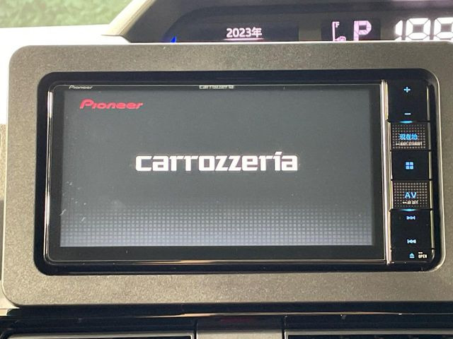 【ナビゲーション】目的地までしっかり案内してくれる使いやすいナビ。Bluetooth接続すればお持ちのスマホやMP3プレイヤーの音楽を再生可能!毎日の運転がさらに楽しくなります!!
