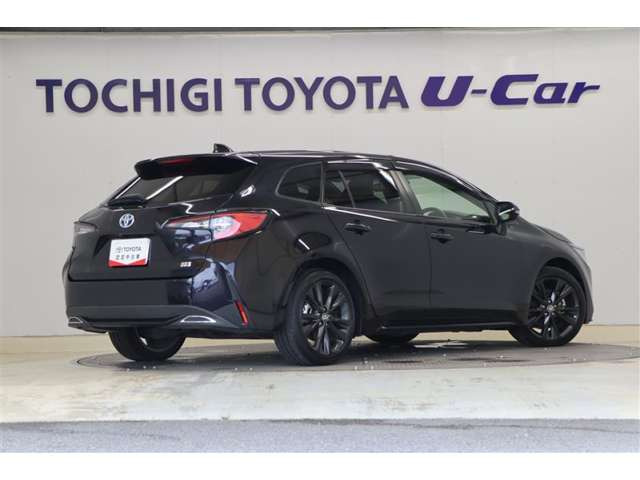 カローラツーリング1.8 ハイブリッド W×B