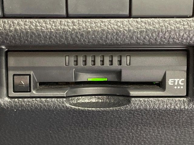 【ETC】高速道路の料金所をストレスなく通過!話題のスポットやサービスエリアに多い「スマートIC」利用時は必須のアイテムです。当店でセットアップを実施、ご納車当日からすぐにご利用いただけます!