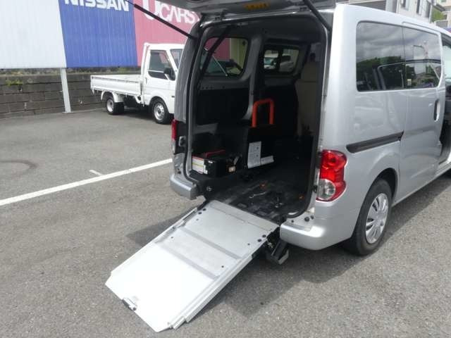 NV200バネットバン1.6 チェアキャブ 車いす1名仕様 専用サードシート無