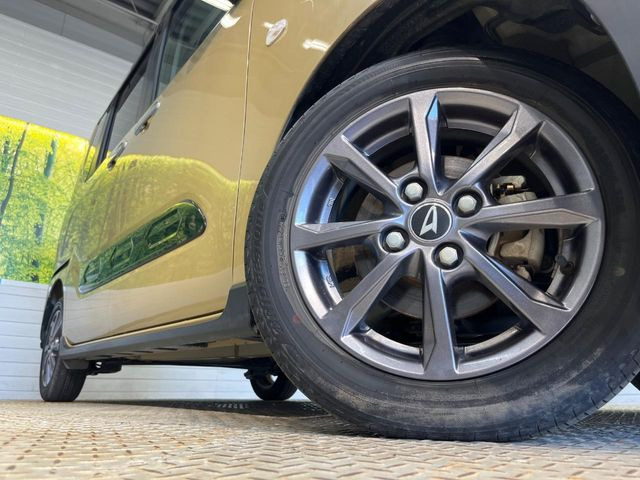 �y����14�C���`�A���~�z�C�[���z�O�ςɃ}�b�`���������A���~�z�C�[���𑕒����Ă���܂��B�e��ЊO�A���~�z�C�[����A�X�^�b�h���X�^�C�����戵�����Ă���܂��B���񂲑��k����������