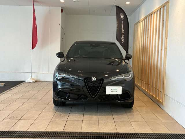 ステルヴィオ2.0 ターボ Q4 スプリント 4WD