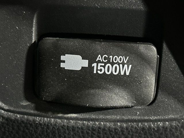 【1500Wアクセサリーコンセント】消費電力1500Wまでの家電が使えます。キャンプやスポーツ・アウトドアでのアクティビティはもちろん、災害・停電の際に大活躍♪