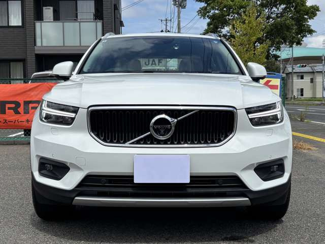 XC40T4 モメンタム