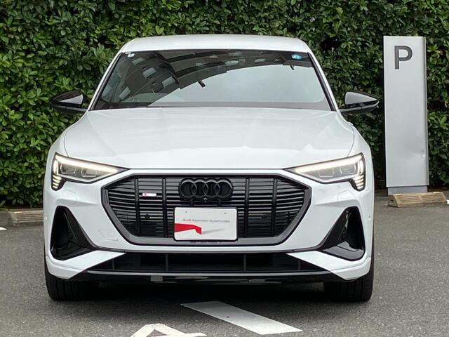 e-tronスポーツバック55 クワトロ Sライン 4WD