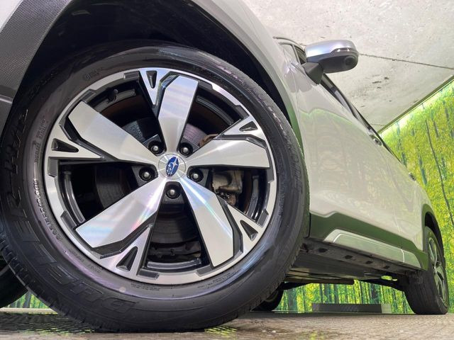 �y����18�C���`�A���~�z�C�[���z�O�ςɃ}�b�`���������A���~�z�C�[���𑕒����Ă���܂��B�e��ЊO�A���~�z�C�[����A�X�^�b�h���X�^�C�����戵�����Ă���܂��B���񂲑��k����������