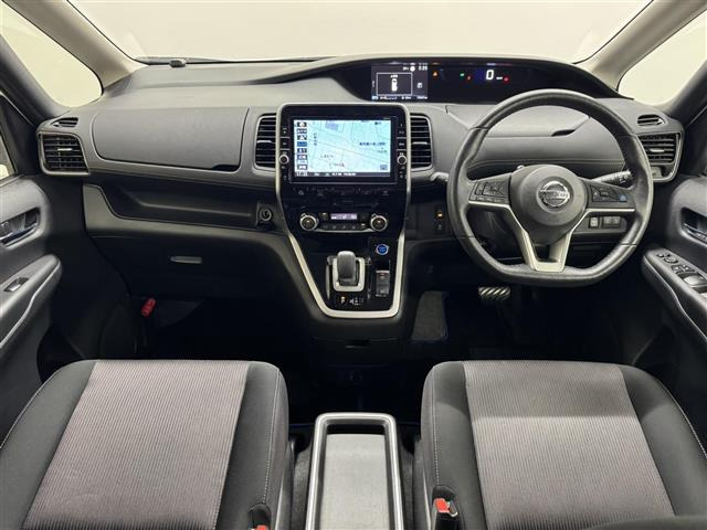セレナ1.2 e-POWER ハイウェイスターV
