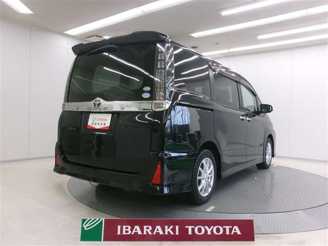ヴォクシー2.0 ZS 煌