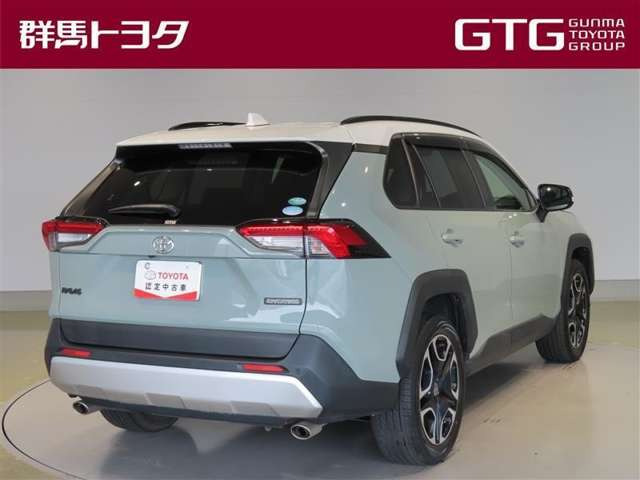 RAV42.0 アドベンチャー 4WD