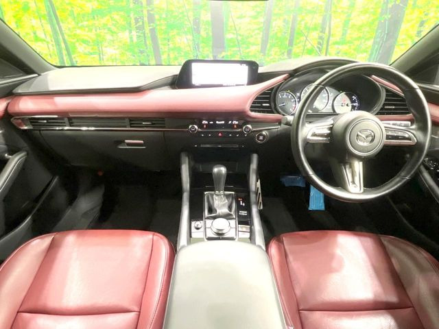 MAZDA3ファストバック2.0 20S バーガンディ セレクション