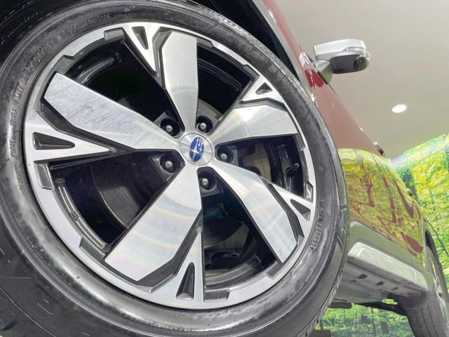 �y����18�C���`�A���~�z�C�[���z�O�ςɃ}�b�`���������A���~�z�C�[���𑕒����Ă���܂��B�e��ЊO�A���~�z�C�[����A�X�^�b�h���X�^�C�����戵�����Ă���܂��B���񂲑��k����������
